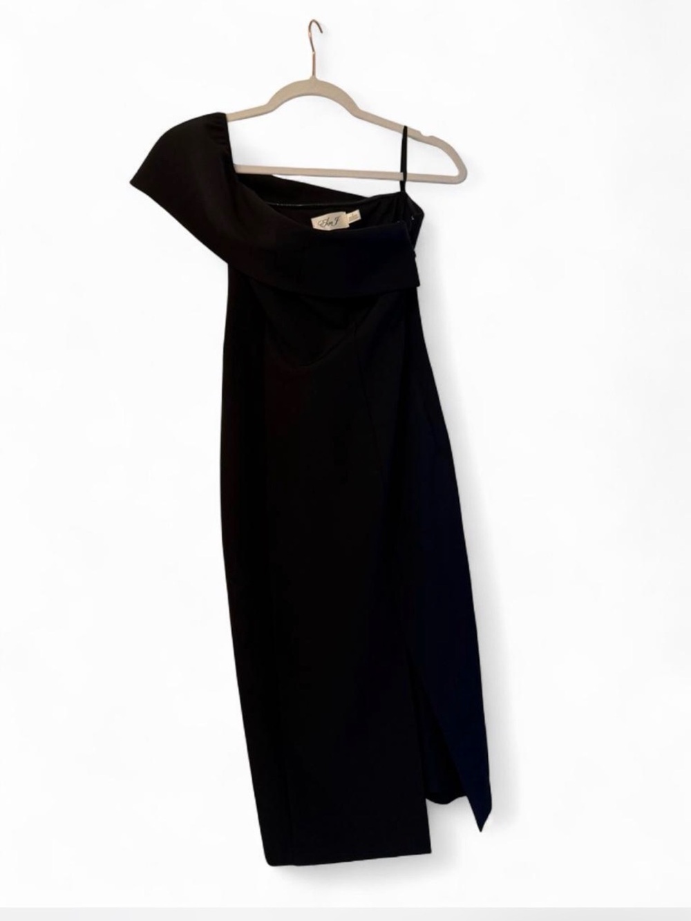Elegant One-Shoulder Black Evening Dress